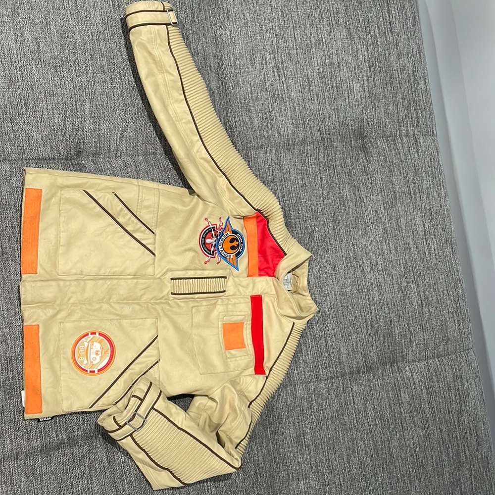 Authentic Disney Store Star Wars boys jacket, size 7/8